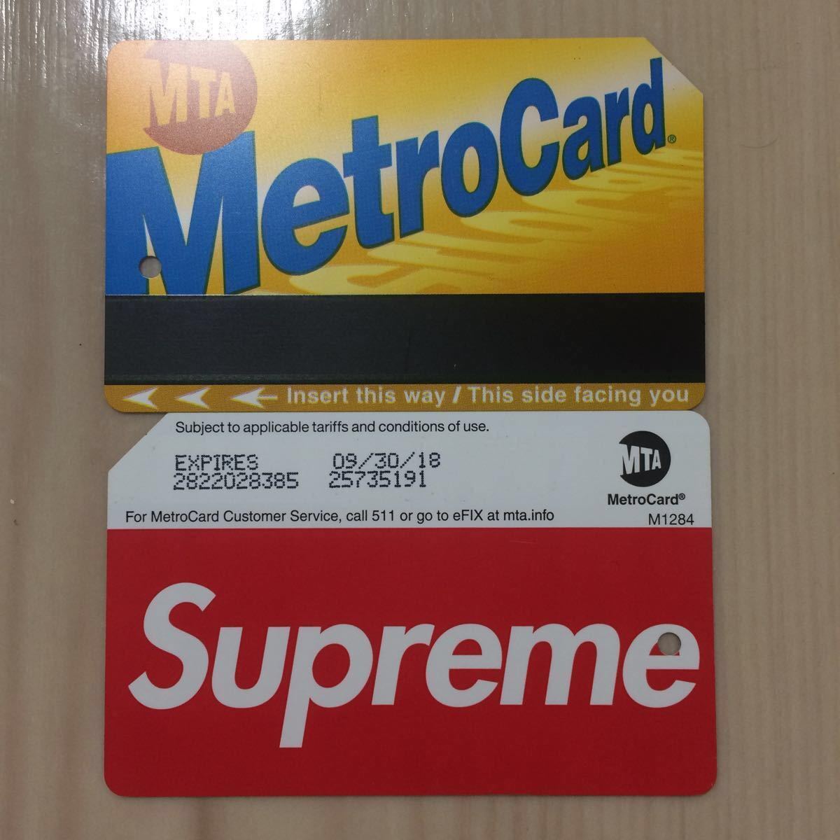 Supreme ロゴ元ネタ作者バーバラ・クルーガーが手がけたNYメトロカード