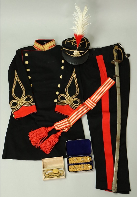実物 日本陸軍 大礼服 大尉 正肩章 正装 礼装ベルト 将校用大日本帝国