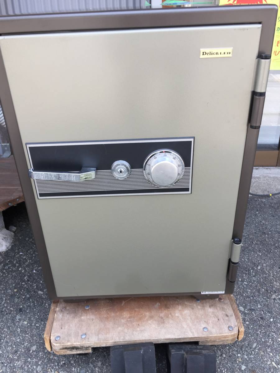 Delica Delica 耐火金庫 鍵付き 耐火金庫鍵付き