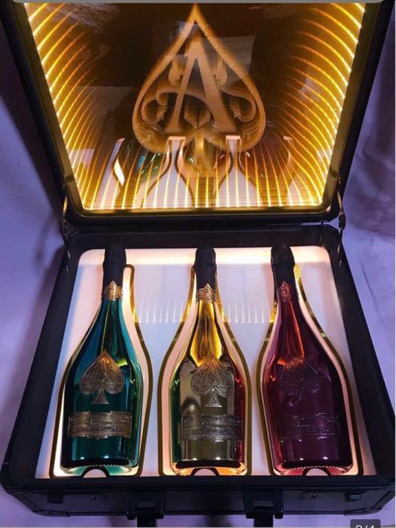 アルマンド アタッシュケース 空瓶3本入り アルマンド