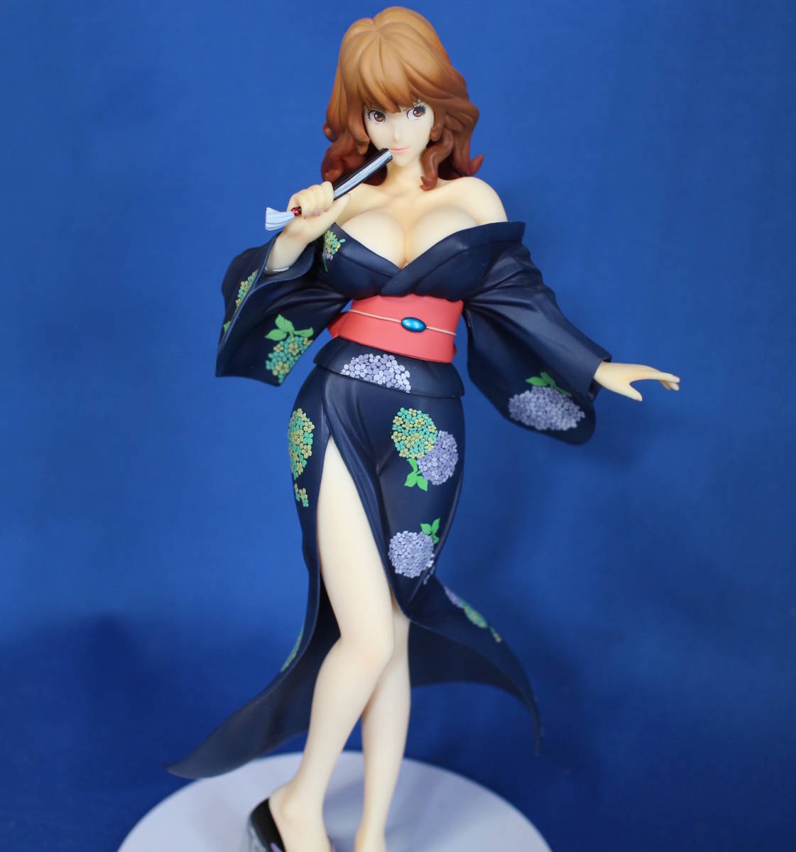 峰不二子 フィギュア ルパン3世 1/6 フィギュア Mine Fujiko 高：33cm