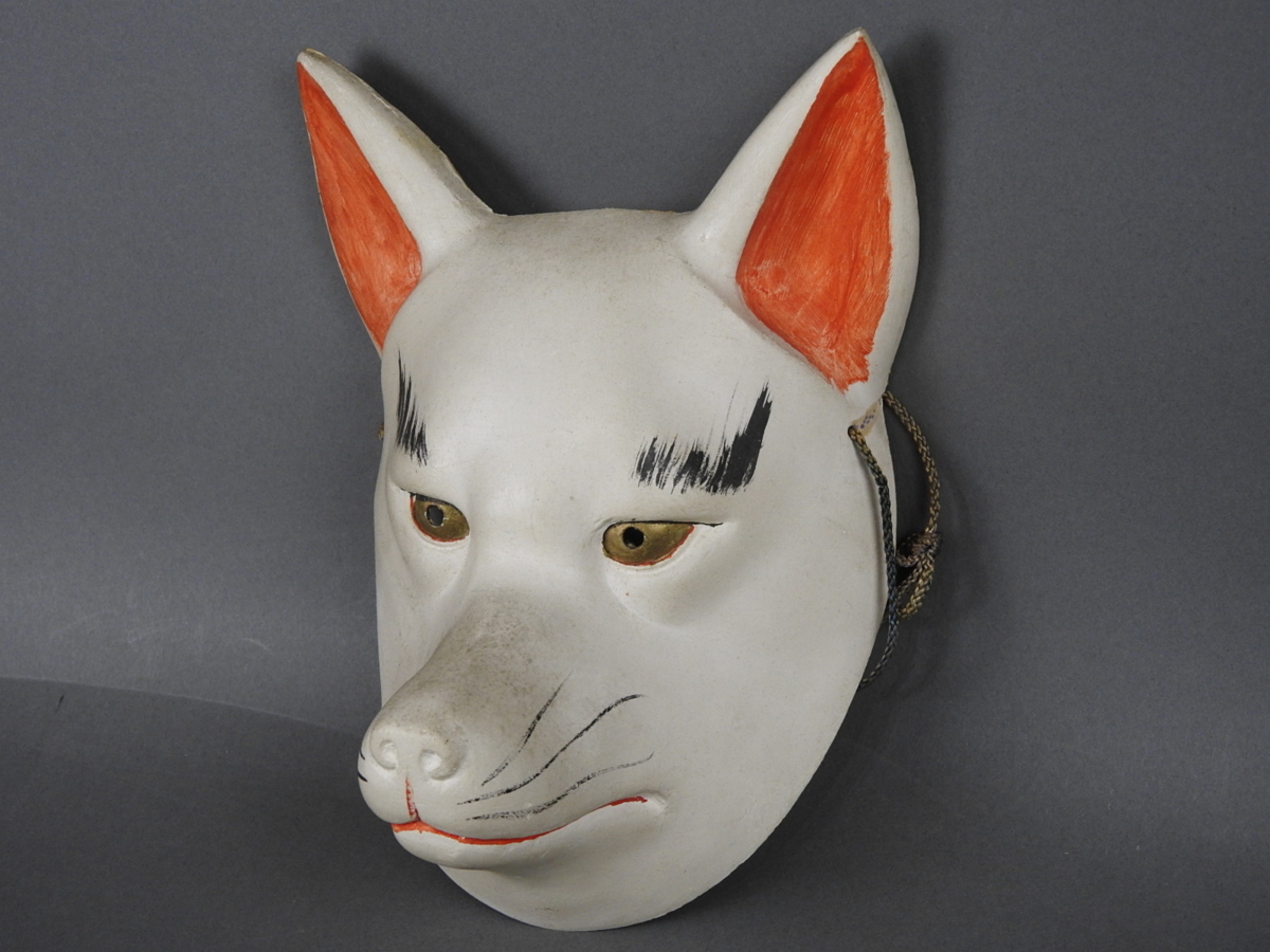 木彫り能面狐