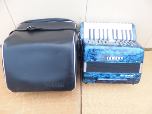 極美品】YAMAHA T-32B テナーアコーディオン ヤマハ レトロブルー