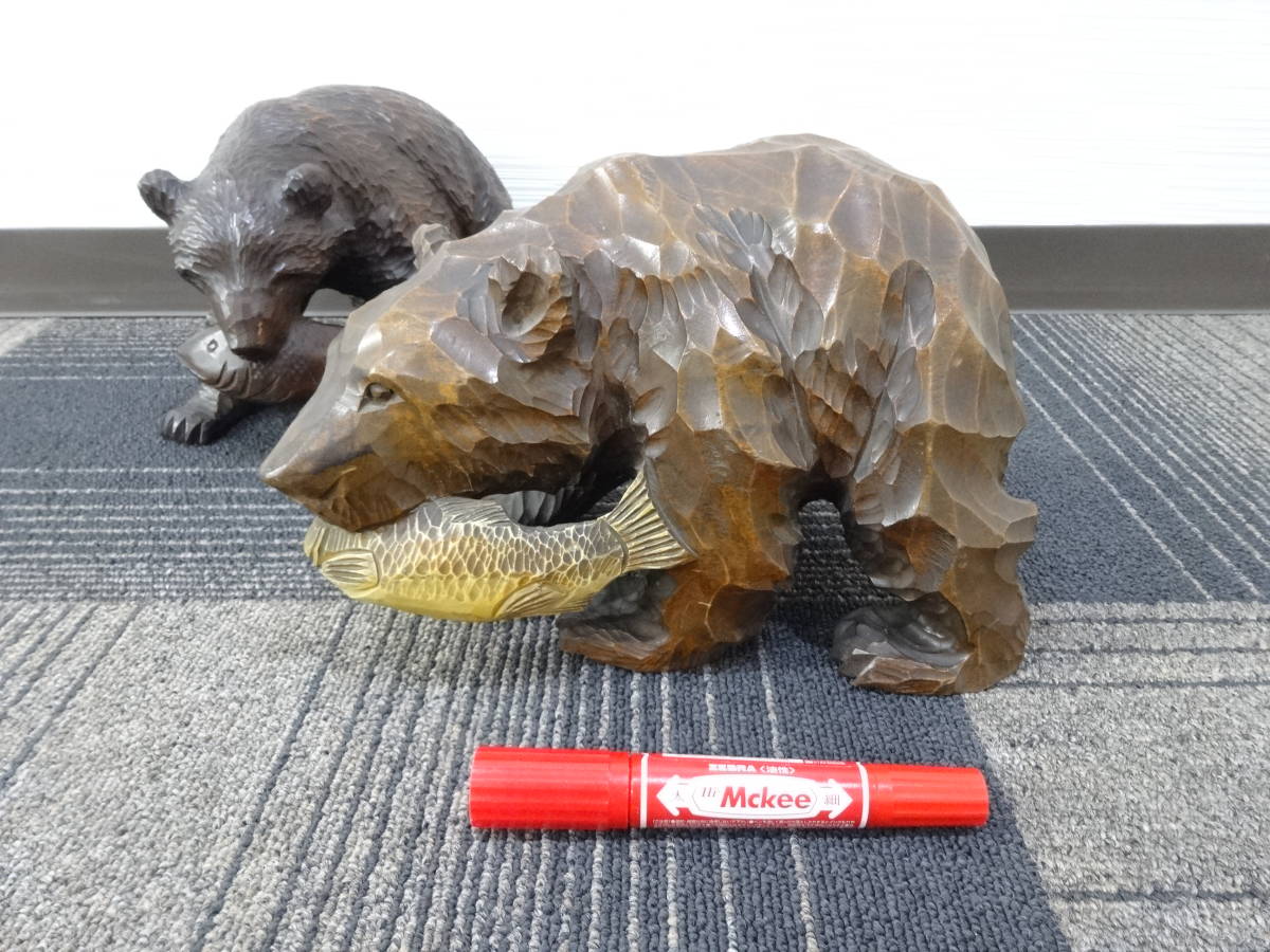 北海道木彫りの熊台座付彫刻 木工品昭和レトロHOKKAIDO BEAR