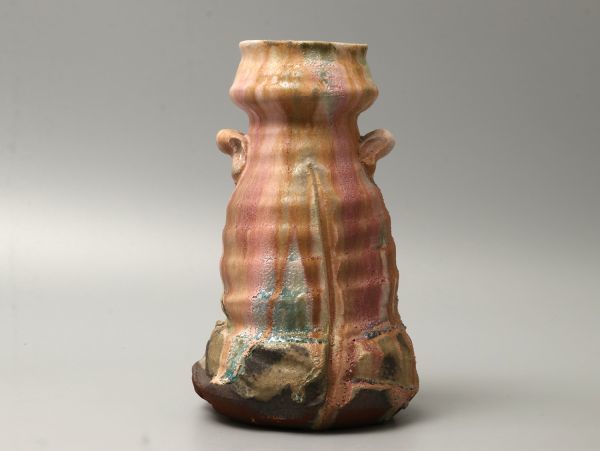 林正太郎 志野花入 高さ14センチ 林正太郎 志野花入 高さ14センチ 林