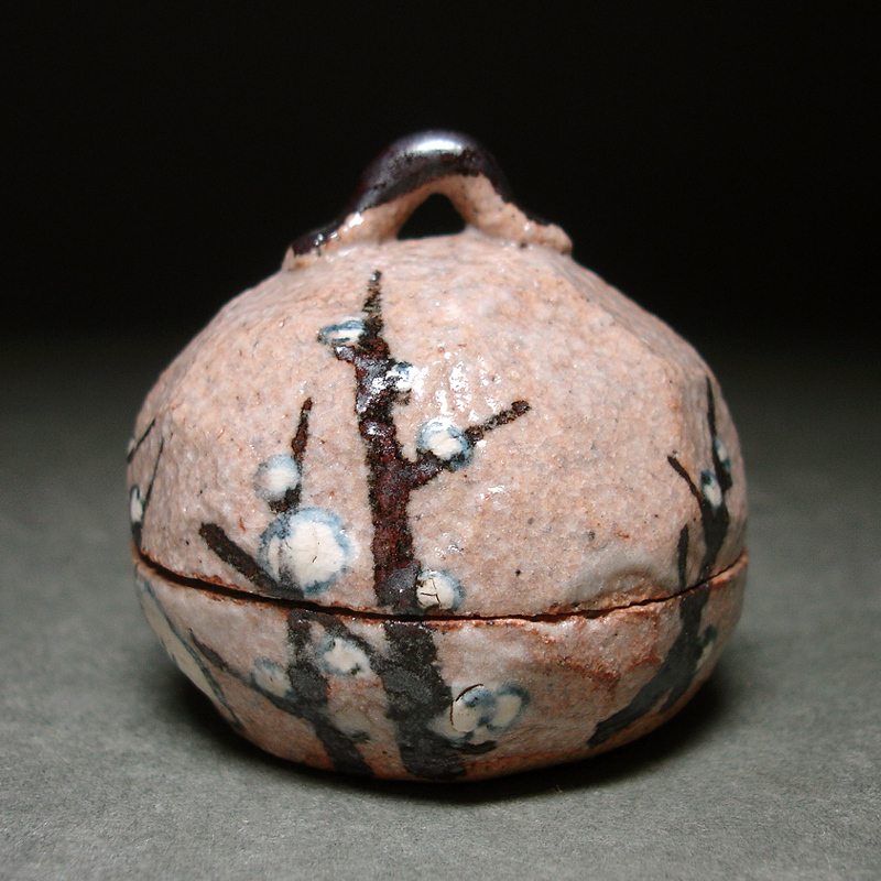 稀少な浦野乾哉(六世乾山)作色絵柄香炉共箱入 - メルカリ