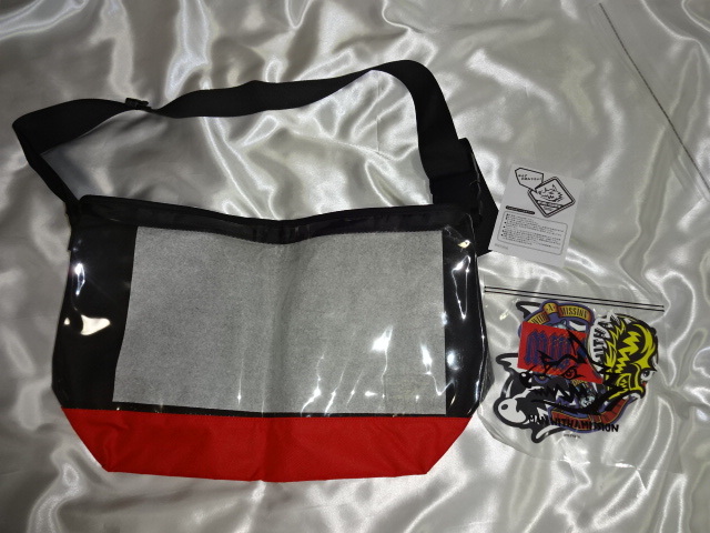 MAN WITH A MISSION メッセンジャーバッグ