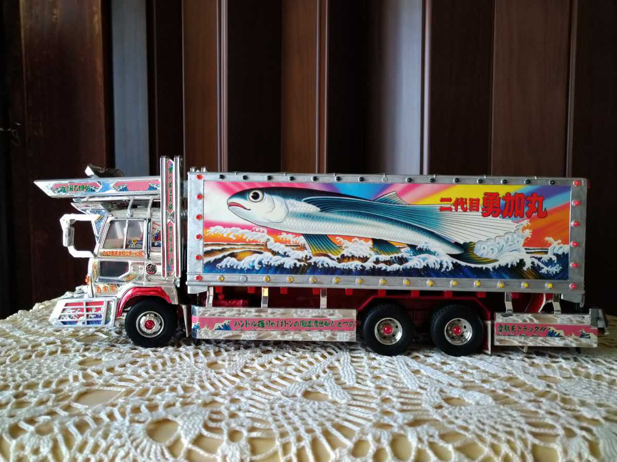 売れ筋 デコトラ 勇加丸 プラモデル デコトラの鷲 二代目 勇加丸