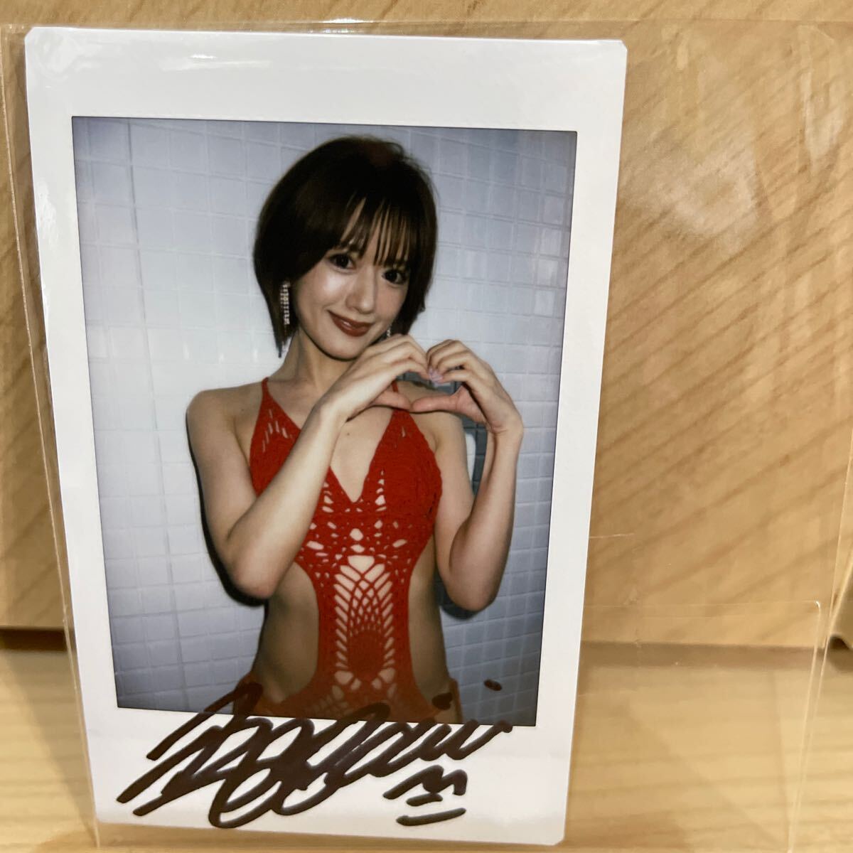 希島あいりさん直筆サイン入りチェキまとめ売り