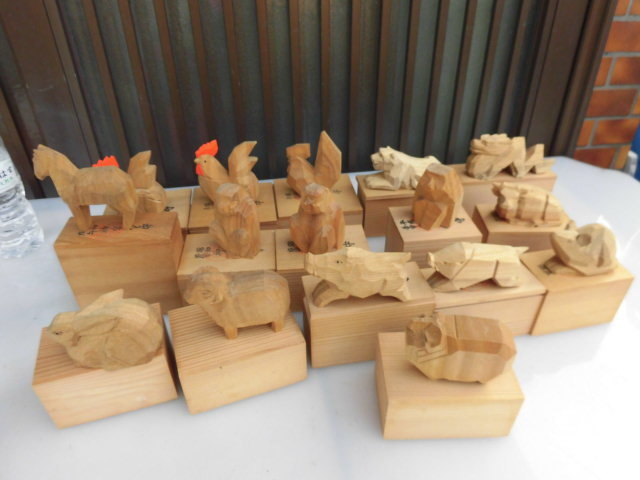 十二支木製一刀彫セット (手彫り)