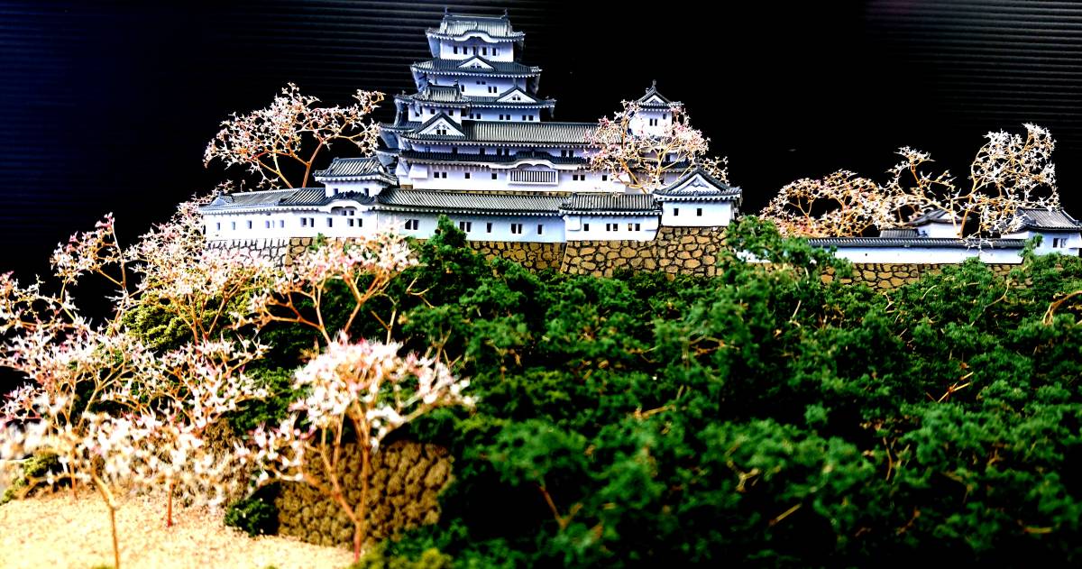 蒲生氏郷築上 会津若松城 ジオラマ 完成品 桜バージョン 大阪城