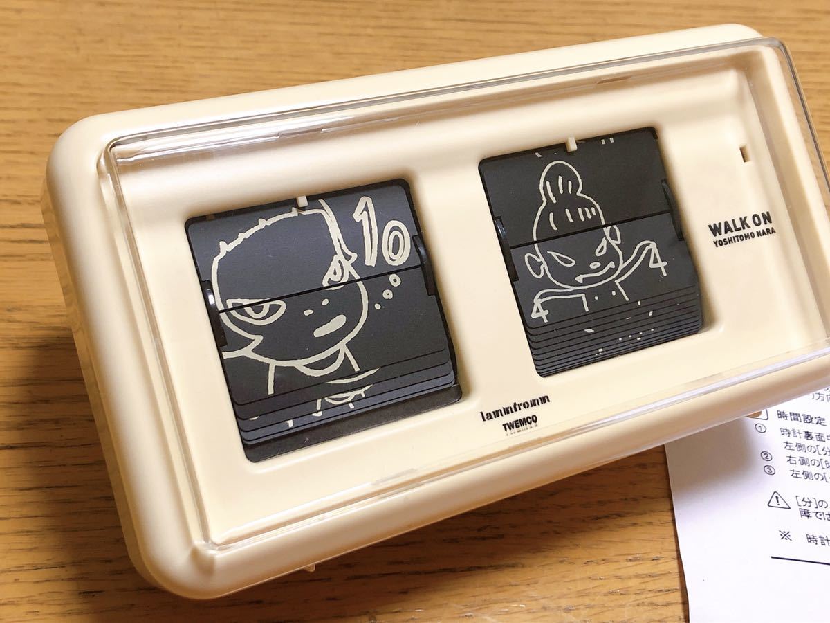 奈良美智 パタパタクロック 時計 新品完全未開封 ベージュ 奈良美智