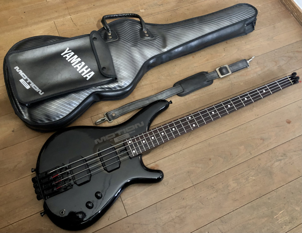 ヤマハ モーションB MBX ヘッドレス エレキベース ホワイト YAMAHA 弦楽器