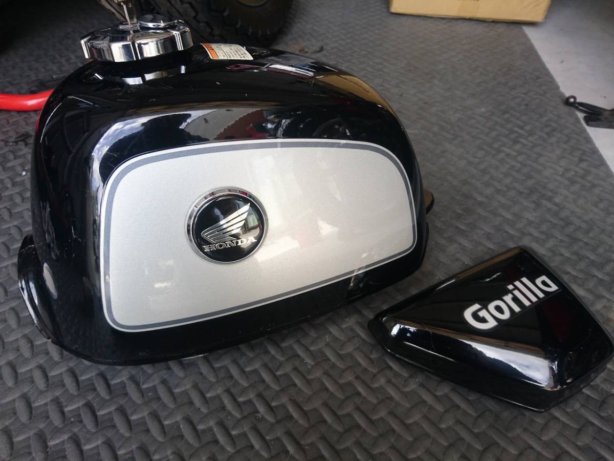 ホンダ純正 ゴリラ 燃料タンク サイドカバー タンクキャップ 鍵 燃料