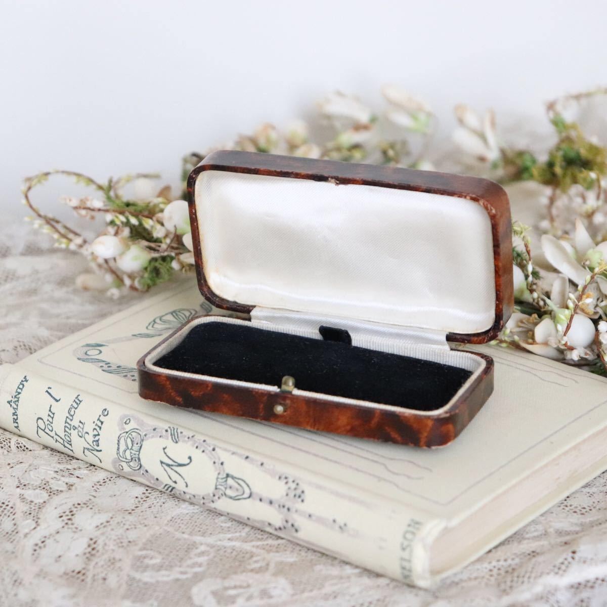 フランスアンティーク1900年頃の美しいラベルの古箱 ボックス