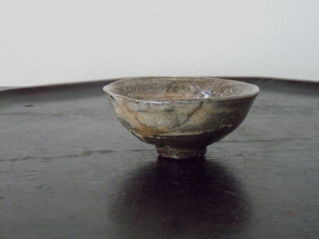 高麗青磁 白象嵌 盃 三島盃 14世紀頃 酒器 ぐい呑み 古美術 古道具