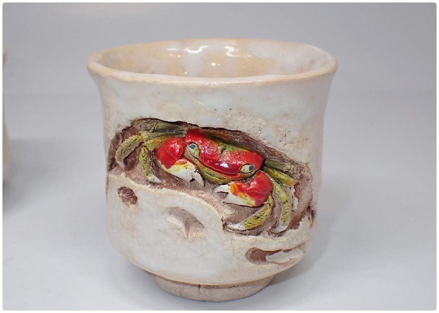 楽山焼】 蟹浮彫 灰皿、小物入れ 未使用 楽山焼 蟹 楽山焼 蟹 2025