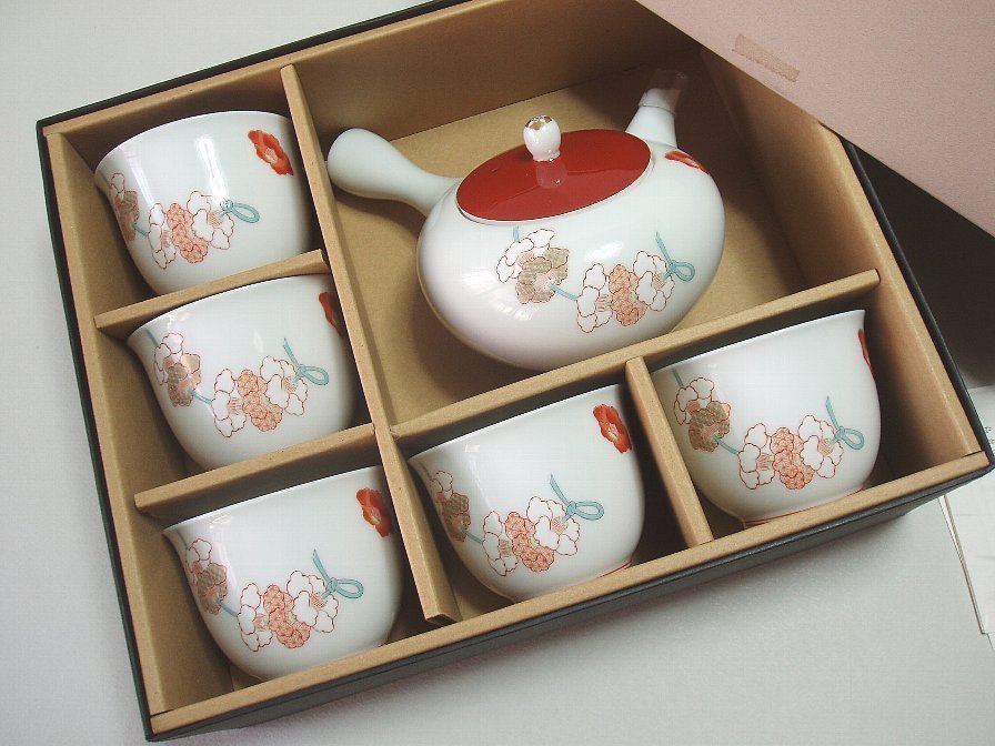 有田焼 急須と湯呑みセット（木製ケース付き）6枚 有田焼 急須 湯呑み