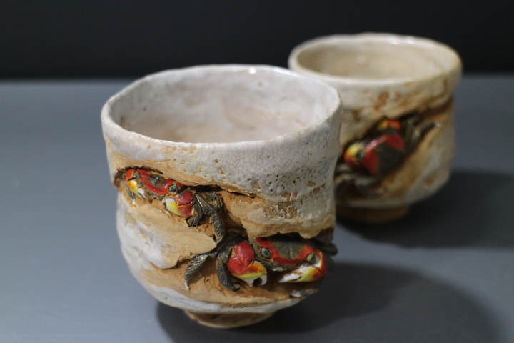 水月焼 恒方作 抹茶茶碗 蟹 カニ彫白楽茶碗 水月焼 好川恒方作Antique