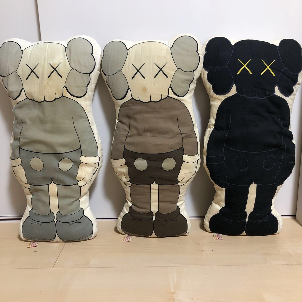 KAWS OriginalFake original fake kaws クッション カウズ オリジナル