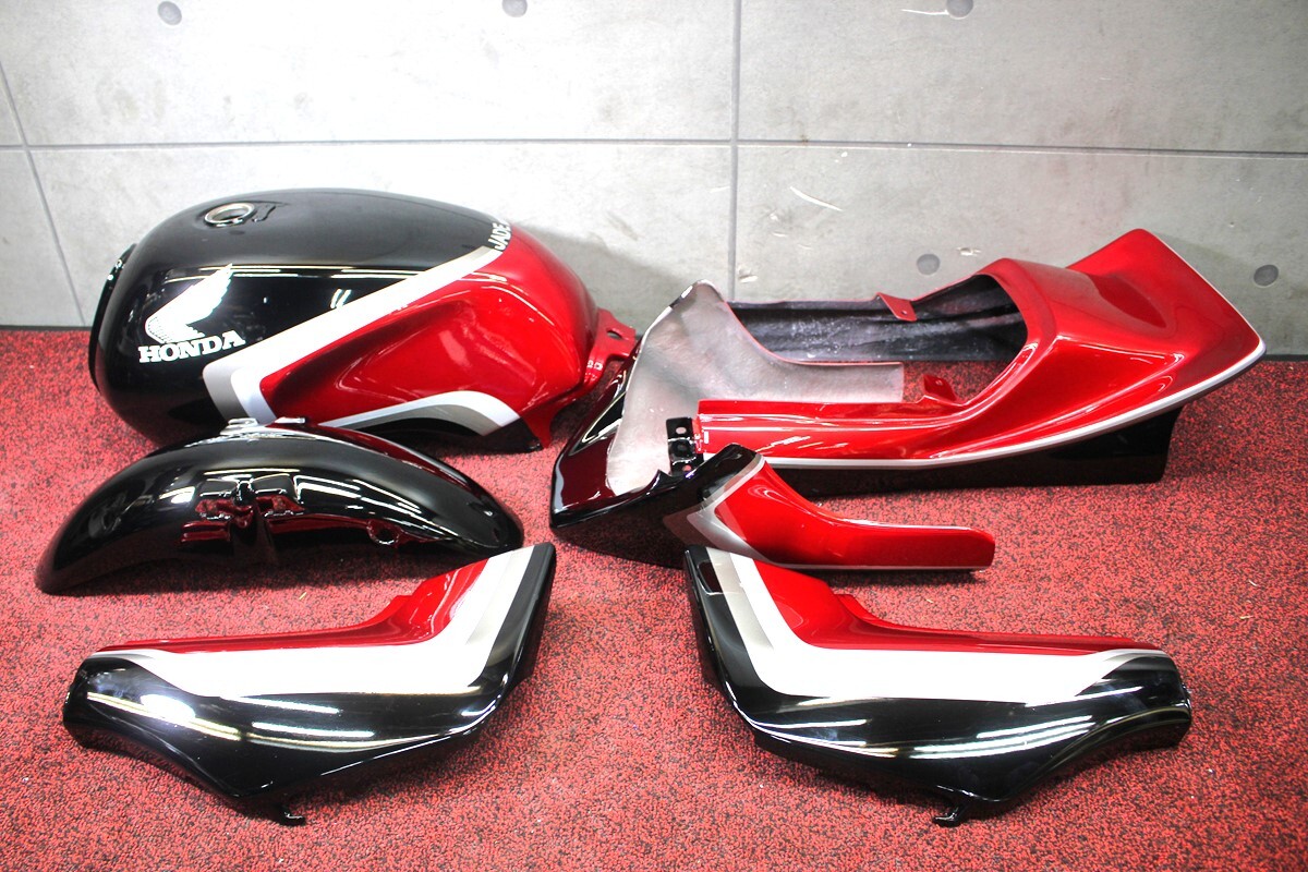 cbr400f 外装セット beet 赤ソリ 送料込み！ cbr400f 外装セットbeet