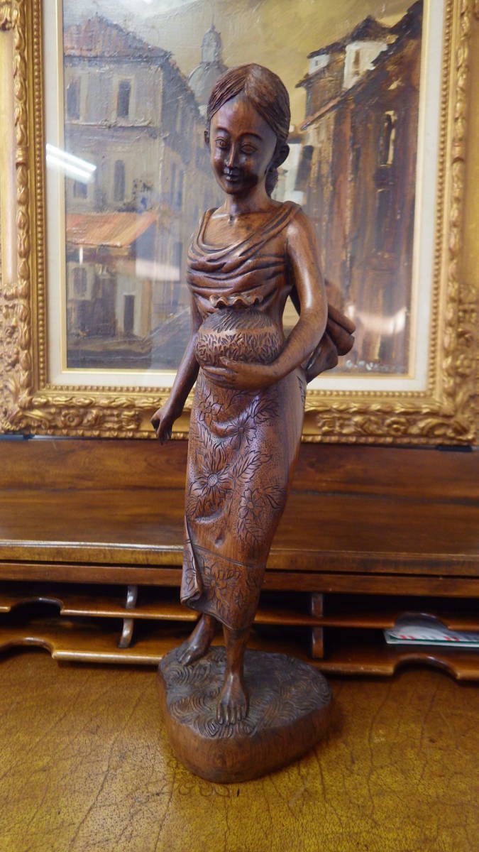 神秘的な踊り子／バリ 工芸品 女性像 仏像 木像 木彫 一本彫 神秘的な