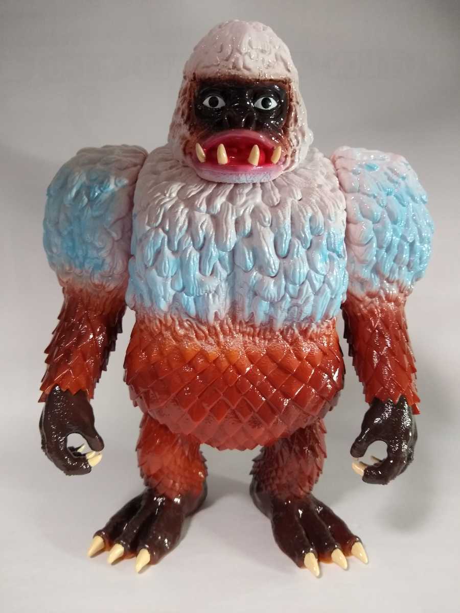 ソフビ PLANET X ストア ウルトラマン ギガス 墓場の画廊プラネット