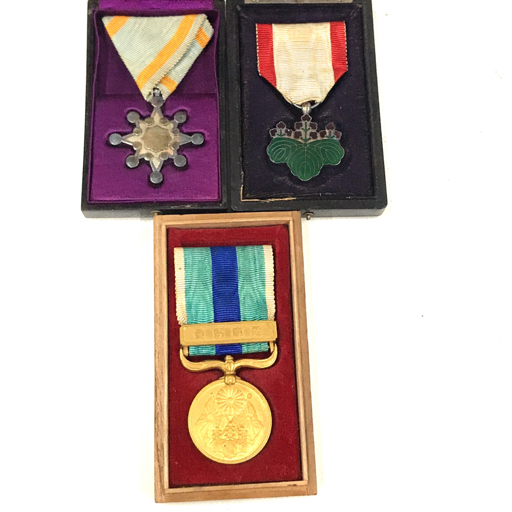 明治三十七八年従軍記章 明治期 海軍 桐箱付き 微章