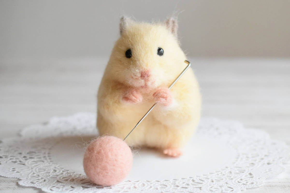 羊毛フェルト ハンドメイド ハムスター 羊毛フェルト ハムスターの通販