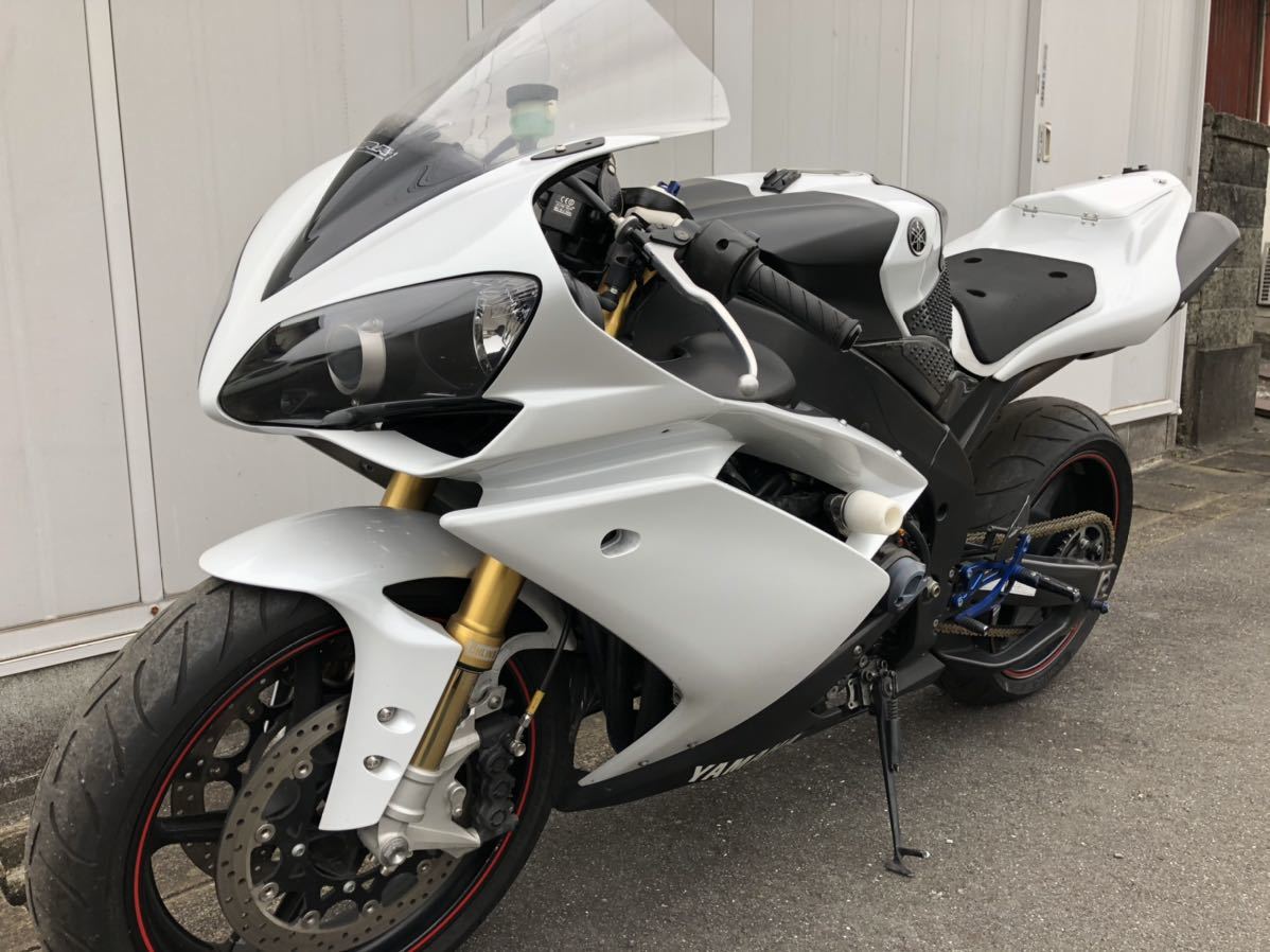 YZF R1 4C8 タンククレバーウルフ07 08 RN19 RN20