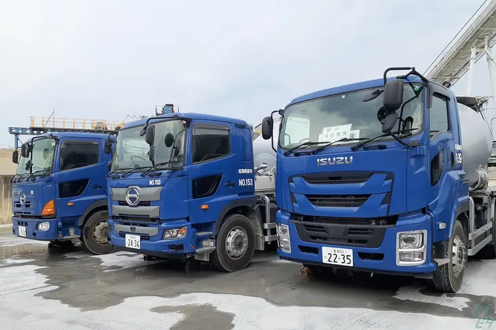 三重県で大型トラックドライバーの求人を募集している松阪興産株式会社