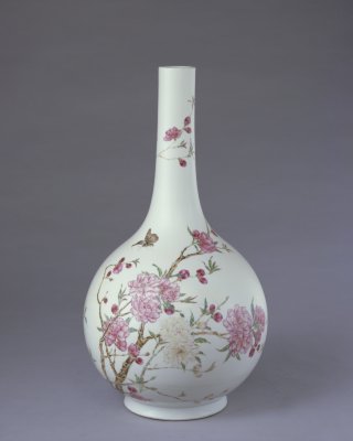 粉彩桃花纹直颈瓶- 故宫博物院
