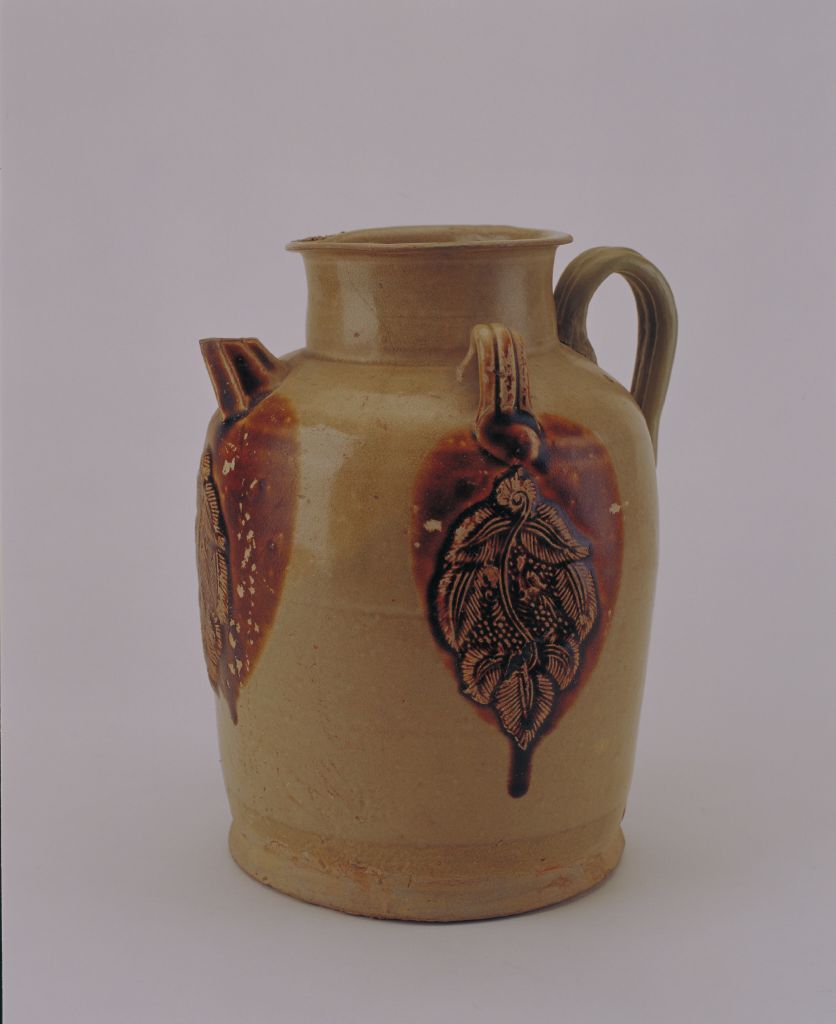 长沙窑模印贴花褐斑注子- 故宫博物院