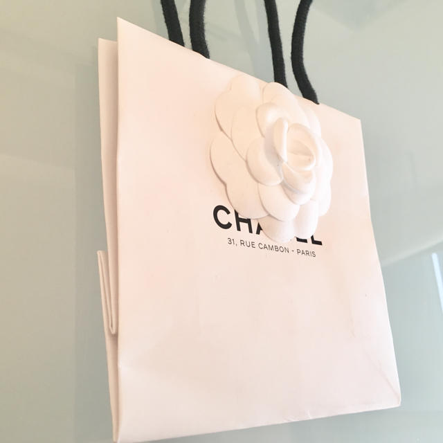 CHANEL - CHANEL パリ本店 限定ショッパーの通販 by Chez Mercredi