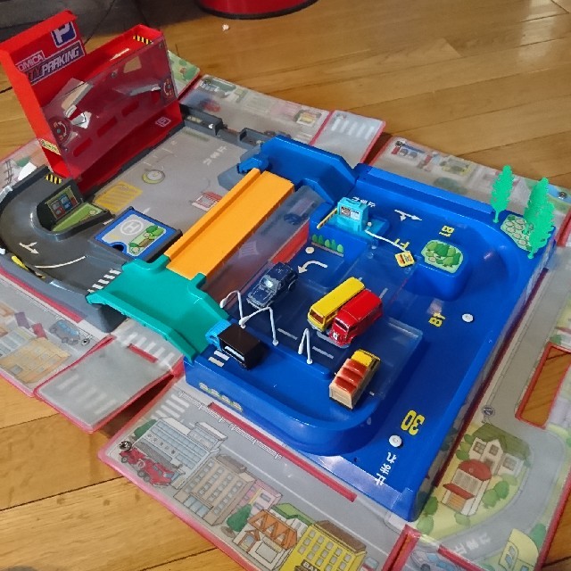 トミカ DXおでかけパノラマバッグ 赤 ミニカー付きの通販 by 鉄馬姫