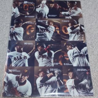 読売ジャイアンツ クリアファイル 2018の通販 by かぶちょっぱ｜ラクマ