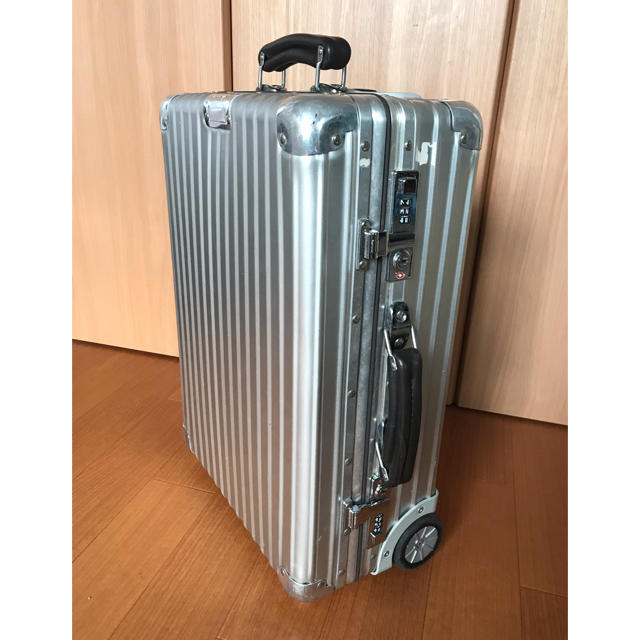 RIMOWA クラッシックフライト2輪機内持ち込み可能