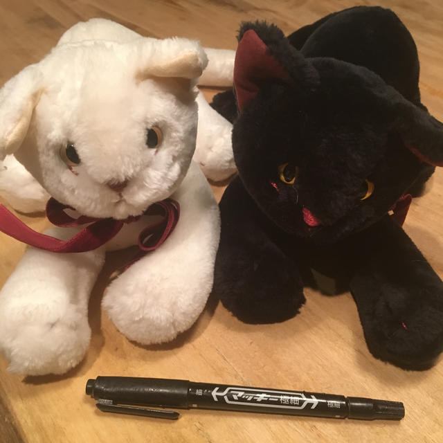 モンスイユ 大きな黒猫 寝そべりポーズ ぬいぐるみ 中古品 モンスイユ