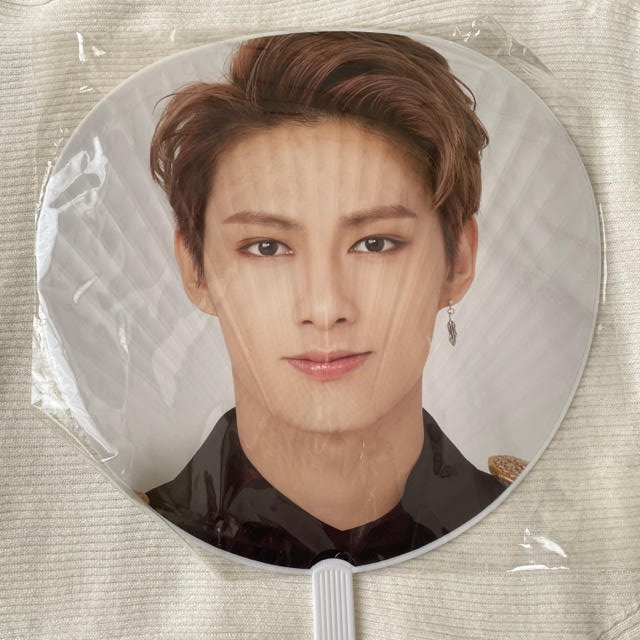 SEVENTEEN - SEVENTEEN ムンジュンフィ JUN SVT うちわの通販 by