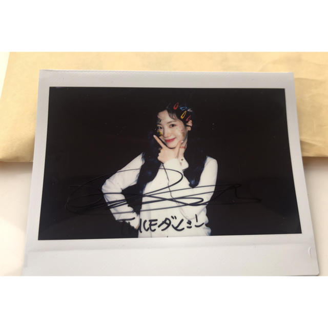 TWICE ダヒョン サイン入りポラロイド写真 TWICE ダヒョン ポラロイド