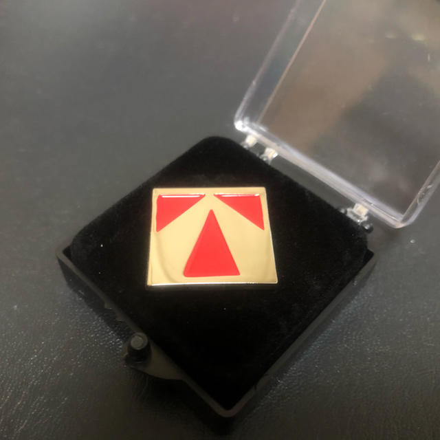 東京中央銀行 社章 バッジ の通販 by CAOS shop｜ラクマ