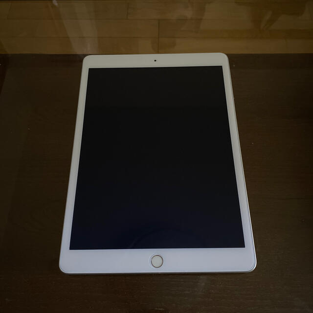 美品）iPad第7世代32GBWi-Fiモデル（シルバー）、タッチペン、カバー