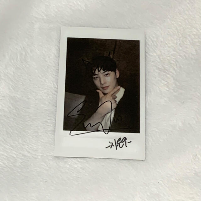 本日限定価格】ASTRO ウヌ チャウヌ 直筆サイン入りポラロイド 工場