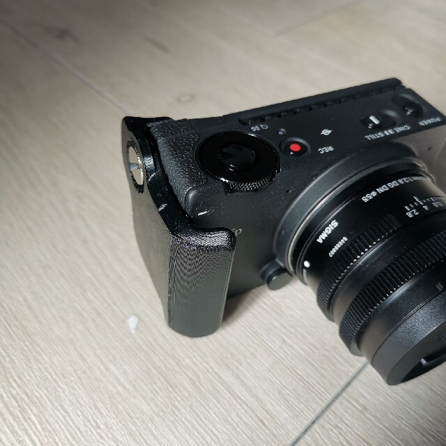 SIGMA fp 用のグリップの通販 by brera's shop｜ラクマ