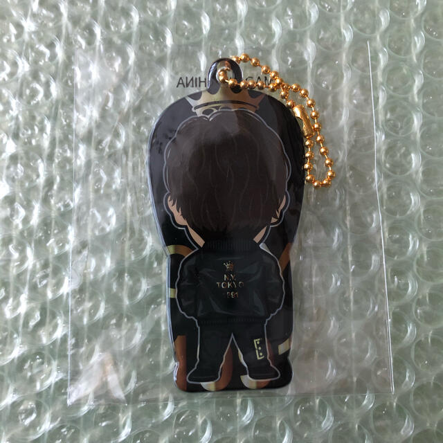 岩田剛典 クリアチャーム 背景あり 後ろ姿 背面 黒衣装 レア 【公式通販】