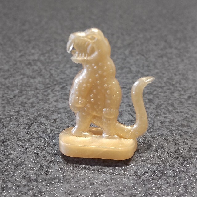 フエラムネ 台座怪獣の通販 by kemunyan's shop｜ラクマ