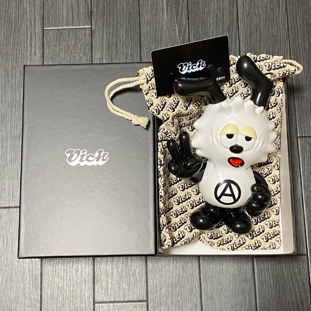 verdy vick フィギュア ソフビ シリアルナンバー入り verdy vick