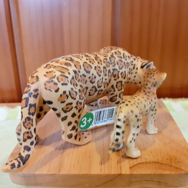 廃盤】シュライヒ Schleich ジャガー 親子 タグ付きの通販 by ごごーん