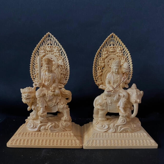 中国 玉石彫刻 鶏血石 山水人物刻 床飾 置物 唐木台付 F R7719B