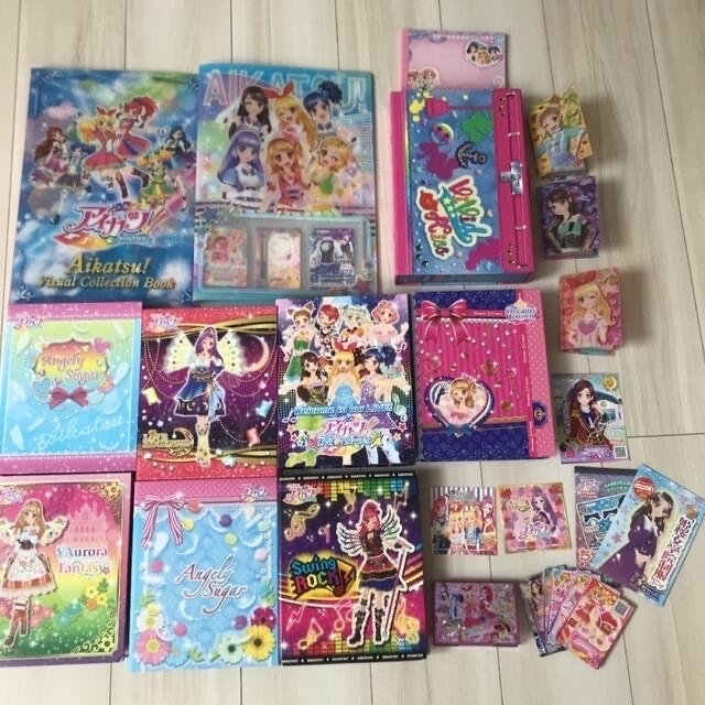 アイカツカードセット 15枚セット バインダー付き アイカツカード